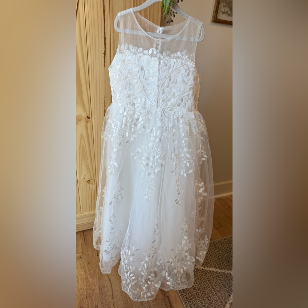 Elegant White Floral Kids Dress